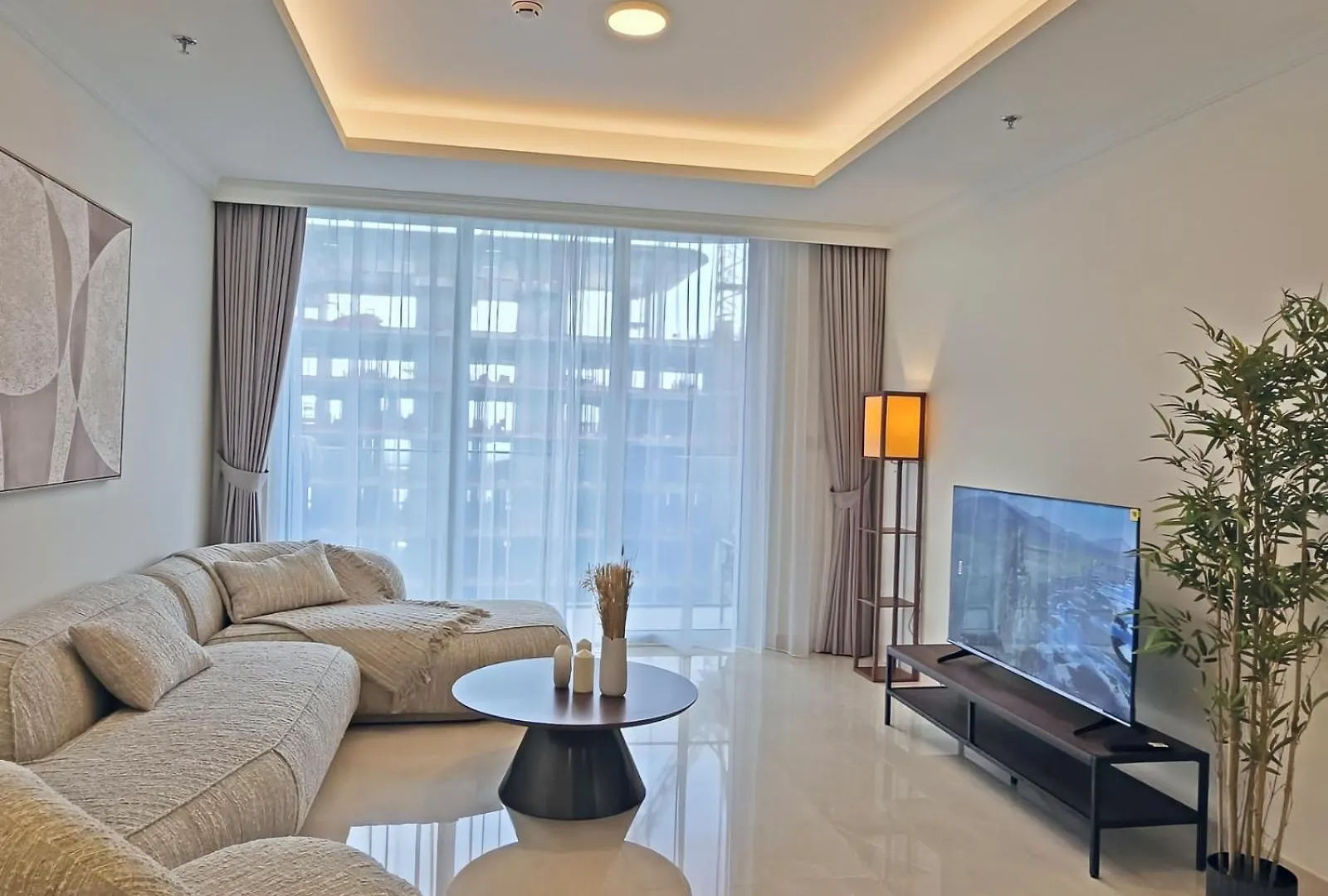 Brand New 1Br , Fully Furnished Apartment Dubai